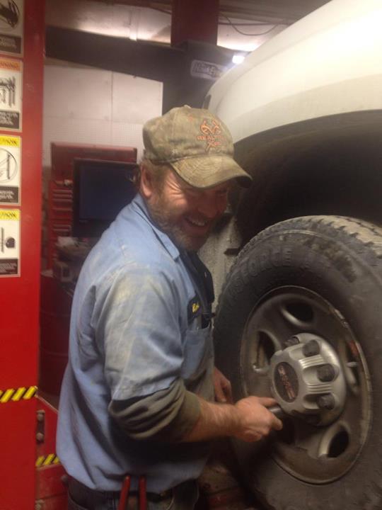 J & R Tire Service, Inc. Carthage, IL